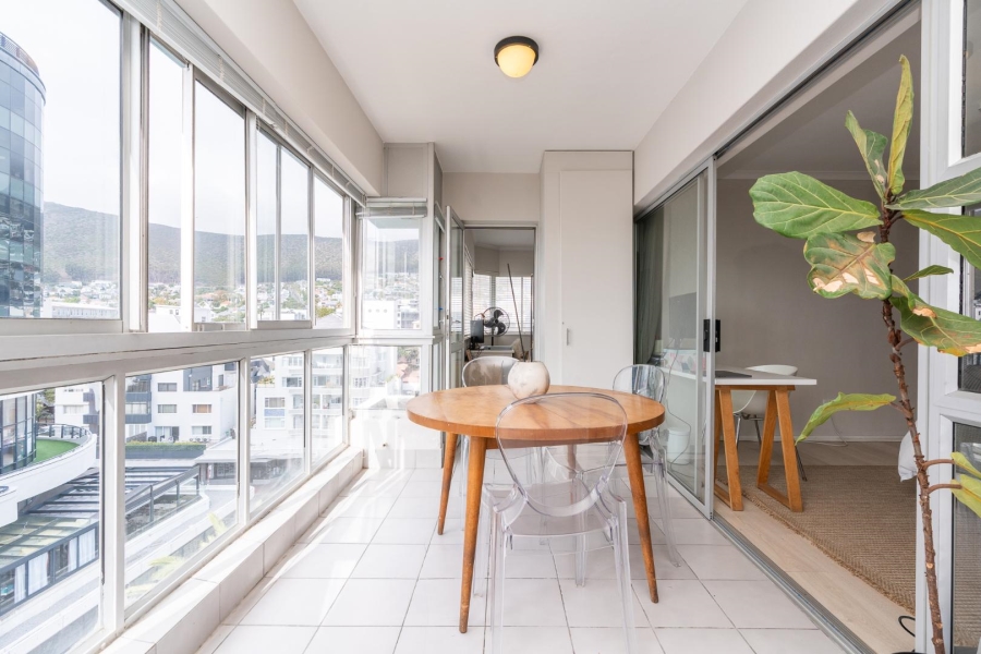 3 Bedroom Property for Sale in Sea Point Western Cape